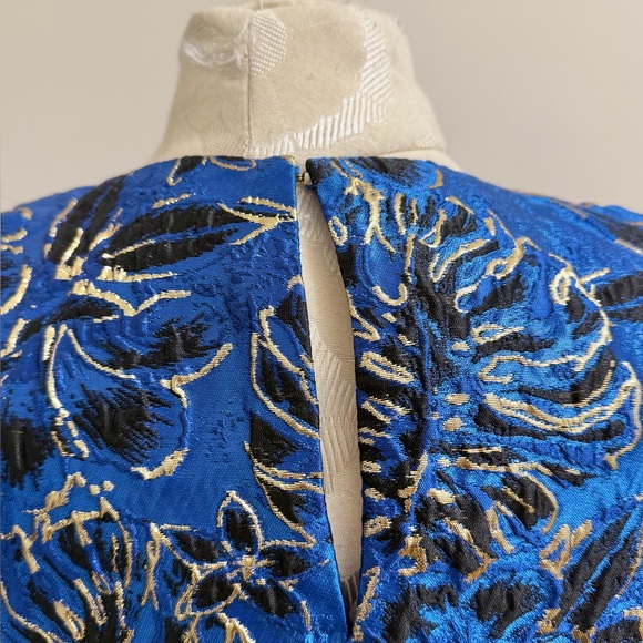 Lily Pulitzer Pratt Short Sleeve Floral Brocade Twilight Grotto Blue Top XS NWT - Picture 6 of 10